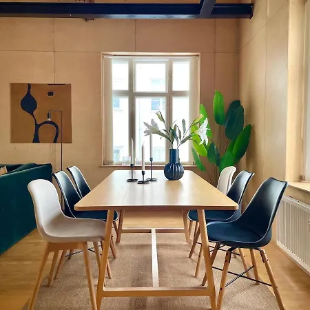 Unique Design House In Center *