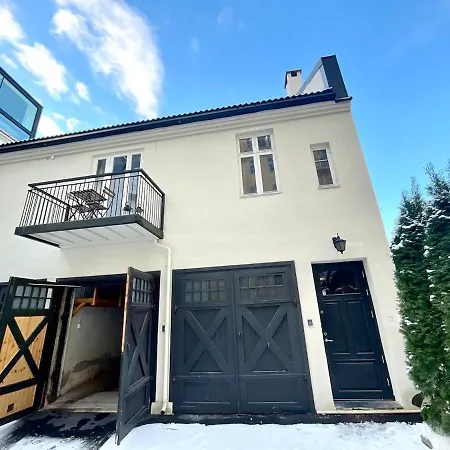 Unique Design House In Center アパート オスロ