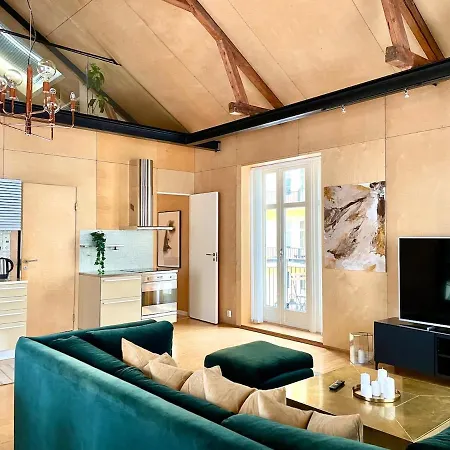 Unique Design House In Center *